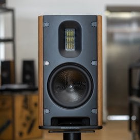 MB-1B Standmount Speakers - Walnut - Ex-Demo